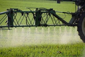 Entenda os tipos de pulverizadores agrícolas